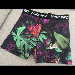 Girls Nike Pro Shorts